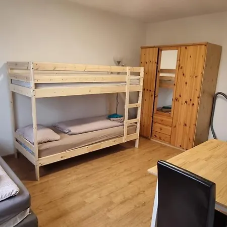 Guenstiges Dachgeschoss An Der Messe